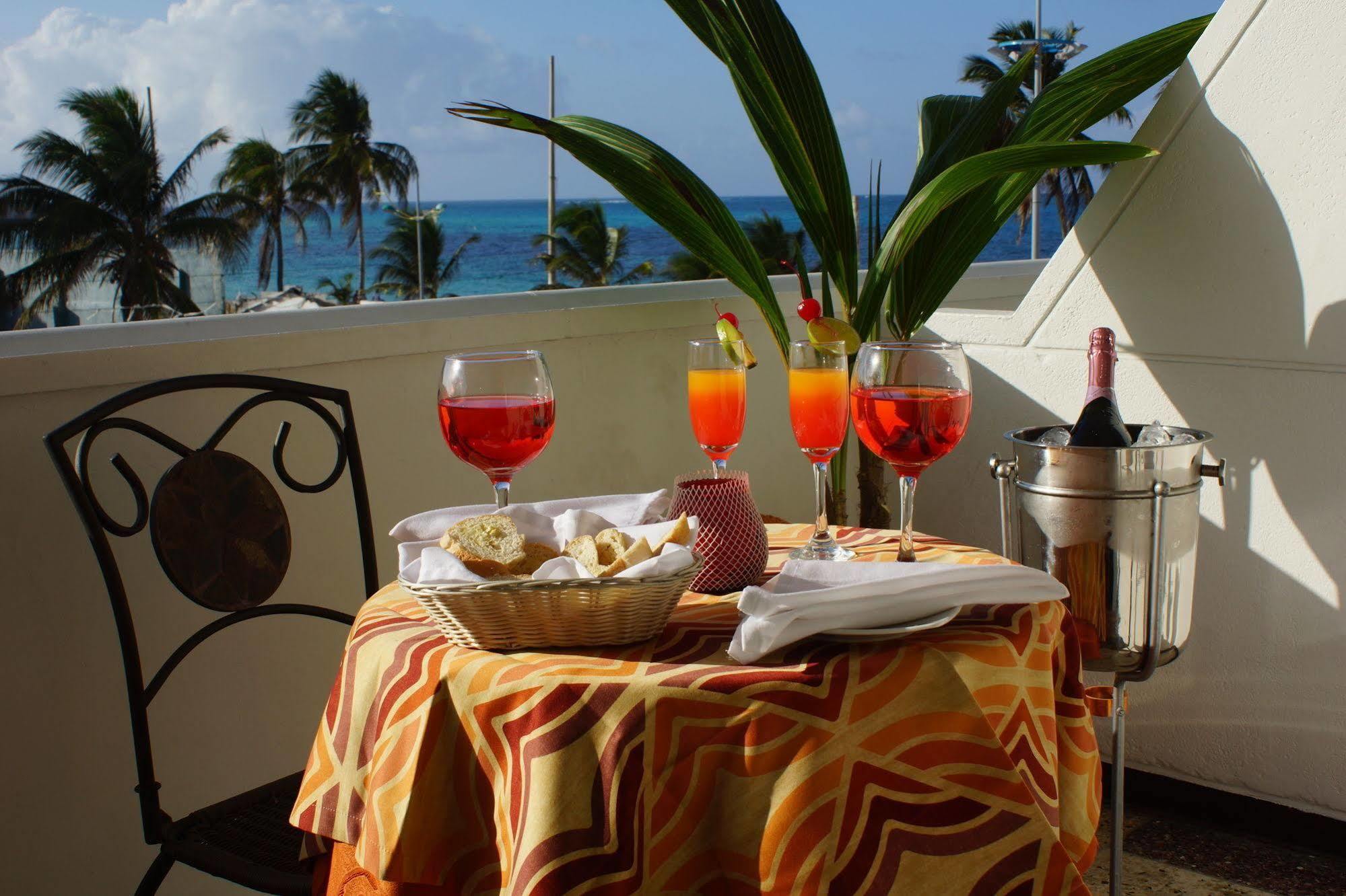 Hotel Portobelo Convention Center San Andres  Exterior photo